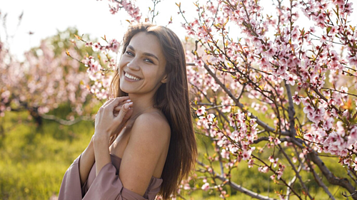 SPRING RITUALS FOR MENTAL WELL-BEING: REFRESH YOUR MIND, BODY, AND SKIN (2-3 MIN. READING)