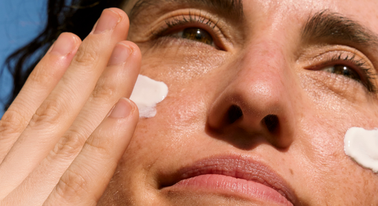 Strahlende Haut jeden Tag: Warum SPF der beste Schritt in der Gesichtspflege ist (1–2 MIN. LESEZEIT)